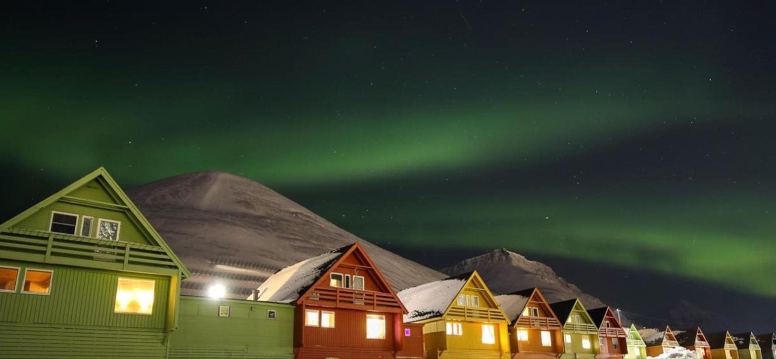 Chasing the Dancing Aurora