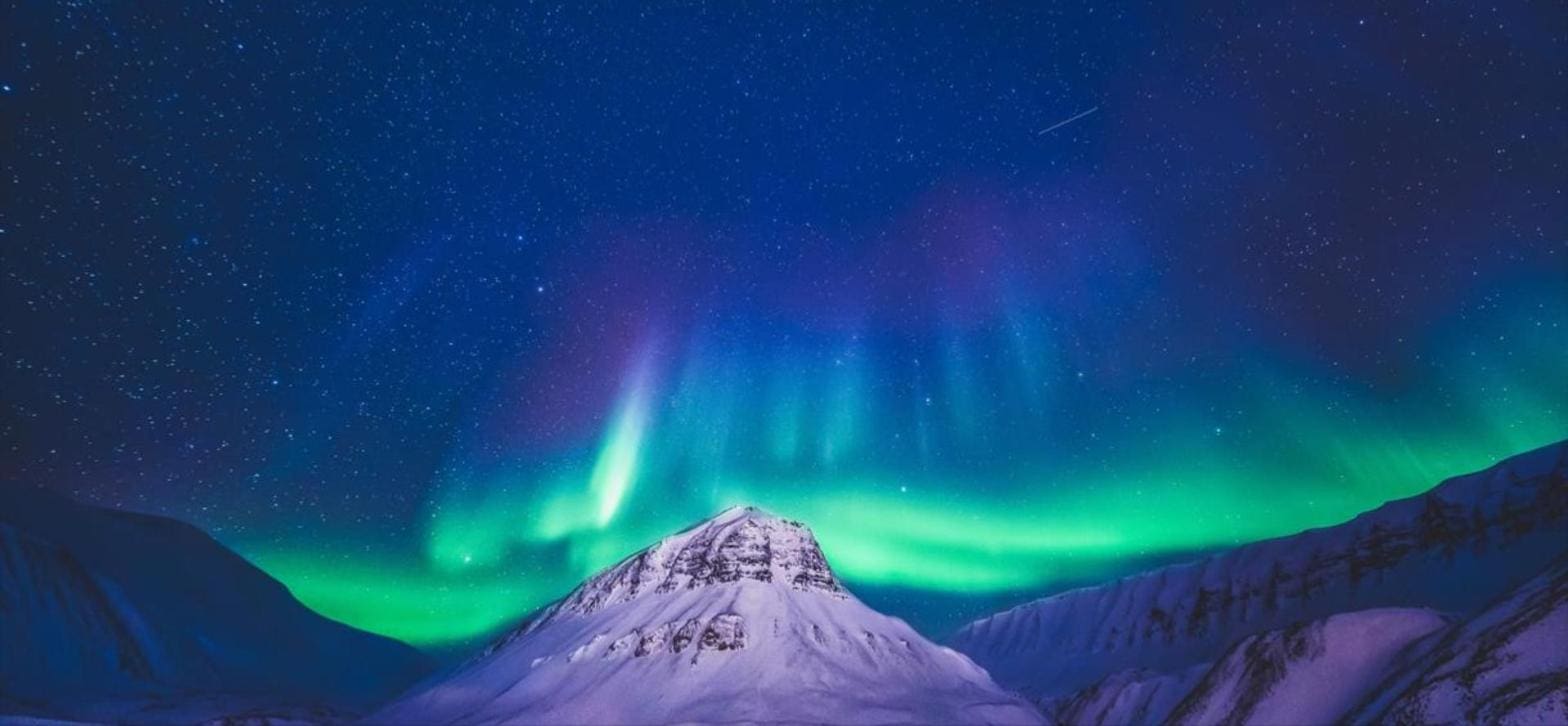 Chasing the Dancing Aurora